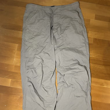 Pantaloni baggy grigi