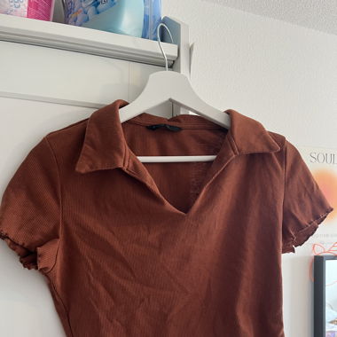 Brown t-shirt 