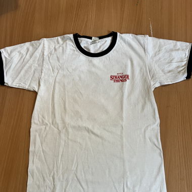 T-shirt Stranger Things