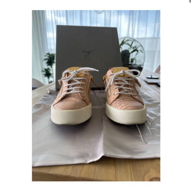 Basket Giuseppe Zanotti
