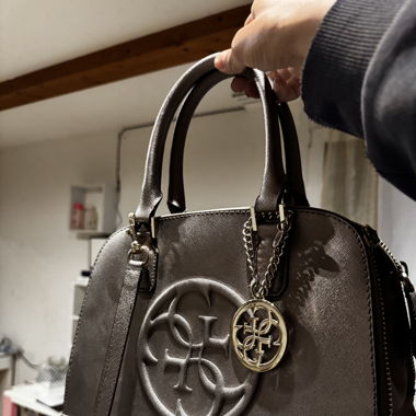 Guess Tasche neu