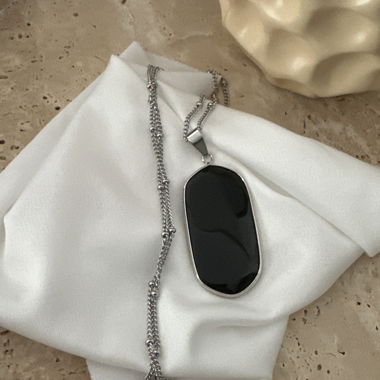 Collana in ossidiana 