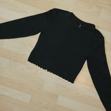 Schwarzes Crop Top 