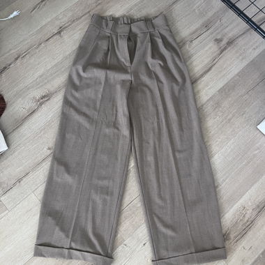 Braune weite Stoffhose