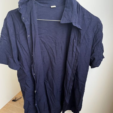 Chemise bleu foncé
