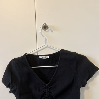 Schwarzes top