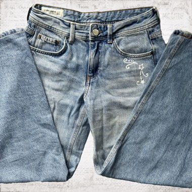 Verspielte Jeans