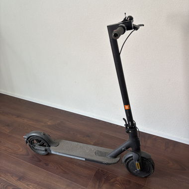 Xiaomi Mi Electric Scooter