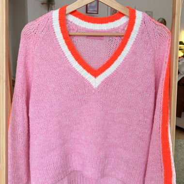 Knit V-neck Sweater pink