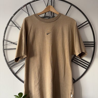Nike T-Shirt Beige
