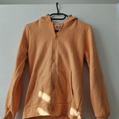 Veste avec capuche