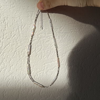 Collier perles argentées