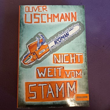 Buch nicht wit vom Stamm