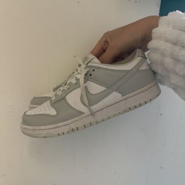 Graue Nike Dunk Low Sneaker 37