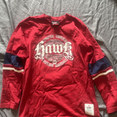 T-shirt rossa Hawk a maniche lunghe