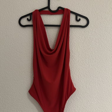 Top (rot, Grösse S)
