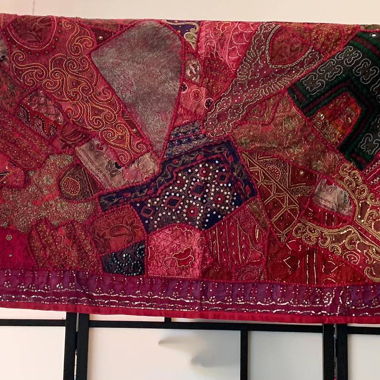 Arazzo fatto con tecnica patchwork Zardozi