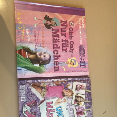 Girl It Bücher