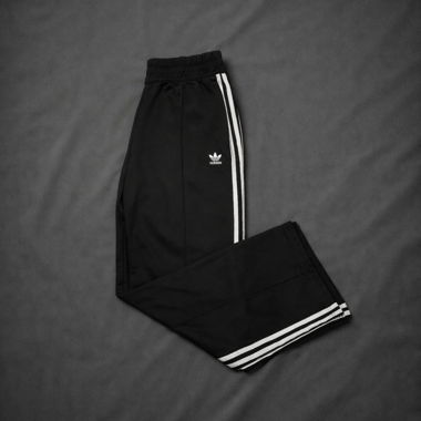 Black Adidas Pants – Size M/L – Very Good Condition