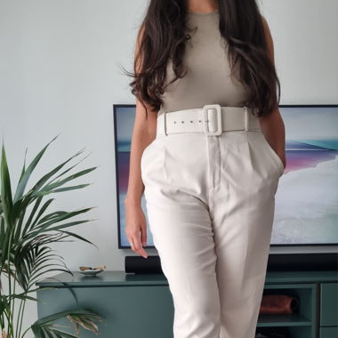 Elegante beige weisse Hose