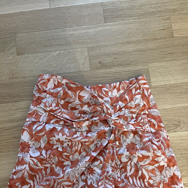 Short jupe à fleurs Zara