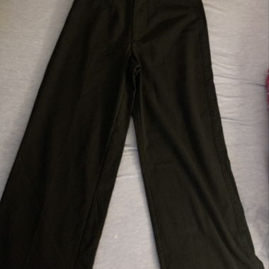 Elegant wide trousers