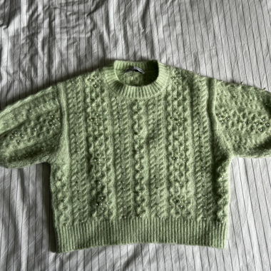 Pull en maille vert perle