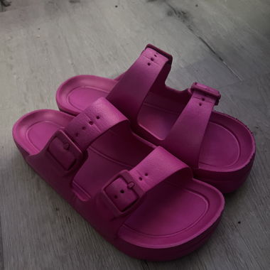 Pinke Schlappen