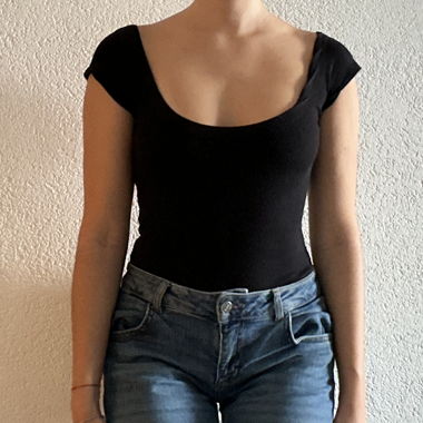 Body noir dos nu