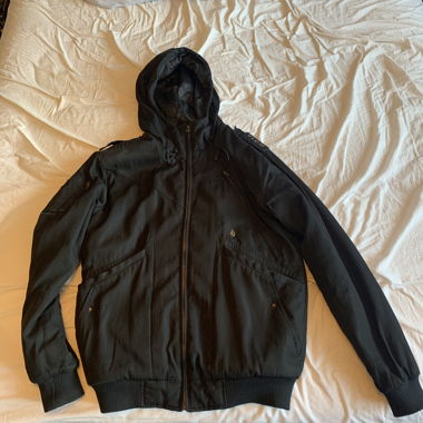 Volcom black winter jacket (M)
