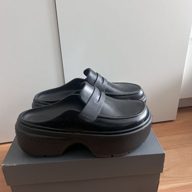 Black Crocs Platform Mules