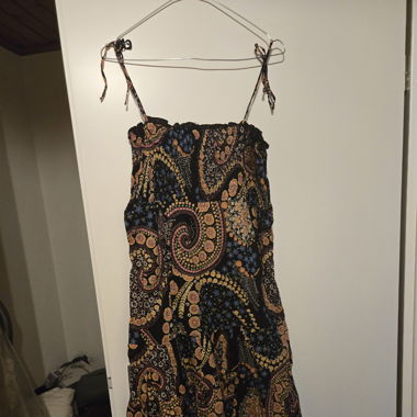 Summer Dress with Straps – Brand Yes or No –