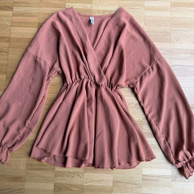 lightweight top blouse