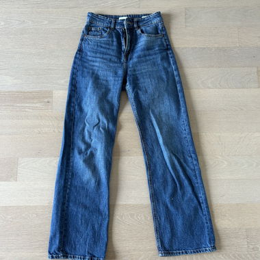 blaue wide leg jeans