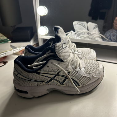 Asics Laufschuhe Gr. 36