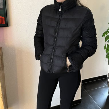 Pufferjacke mit Spitzen