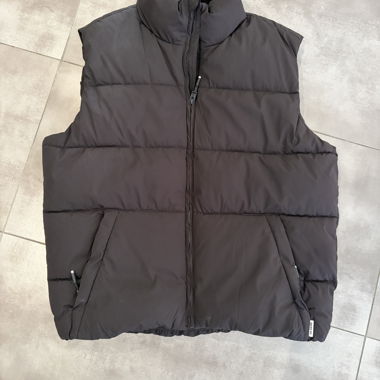 Bershka black quilted vest L