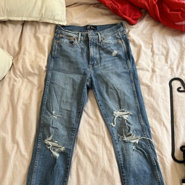 Gap Jean Ripped 