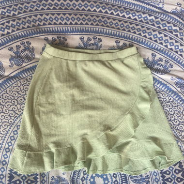 Jupe verte pastel à volants – Jennyfer
