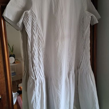 Oversized hellgraues Kleid