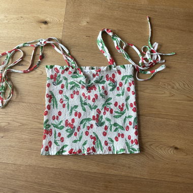 Bisou’s Project Trägertop mit Kirschprint