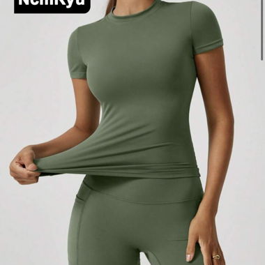Sport Set, Oliv Grün, Gr. S - BRANDNEU!!