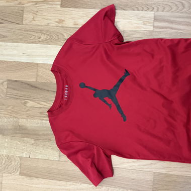sport shirt