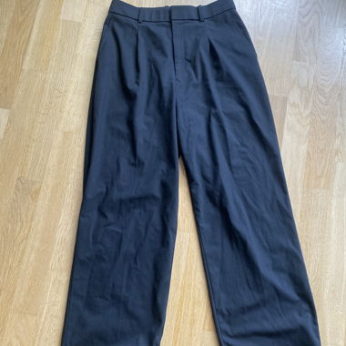 Pantaloni in tessuto neri di UNIQLO