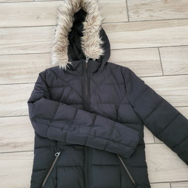 Daunenjacke mit Kapuze
