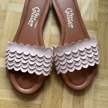 Elegant women's sandals by Glitter in pink*Like new