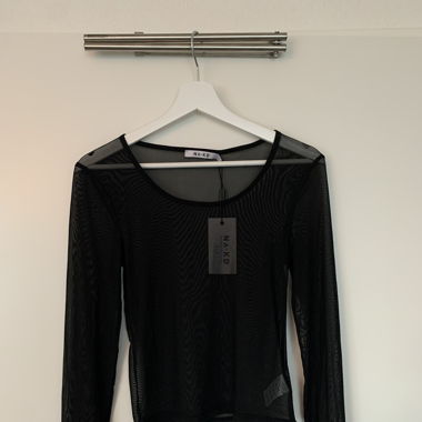 Top transparent