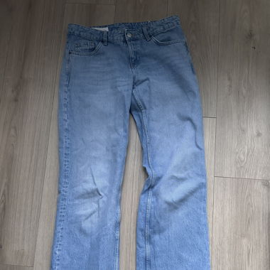 ZARA STRAIGHT MID WAIST JEANS (TALL 1.70-1.80) 