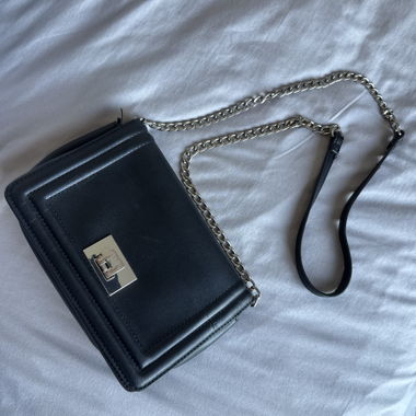 Black chain shoulder bag
