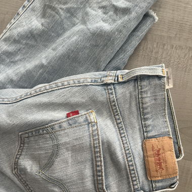 Jeans Levi's a vita bassa e gamba larga